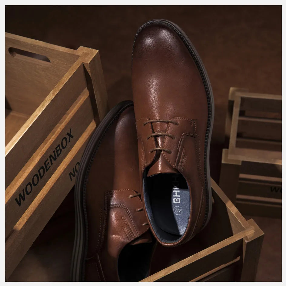 BHKH zapatillas de deporte masculinas Otoño/Invierno traf zapatos casuales de cuero para hombres trabajo de negocios Oficina zapatos de vestir con cordones para hombres talla 47