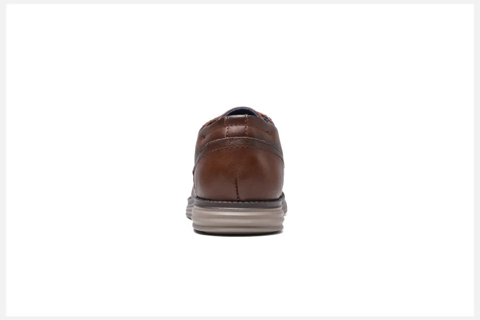 BHKH zapatillas de deporte masculinas Otoño/Invierno traf zapatos casuales de cuero para hombres trabajo de negocios Oficina zapatos de vestir con cordones para hombres talla 47