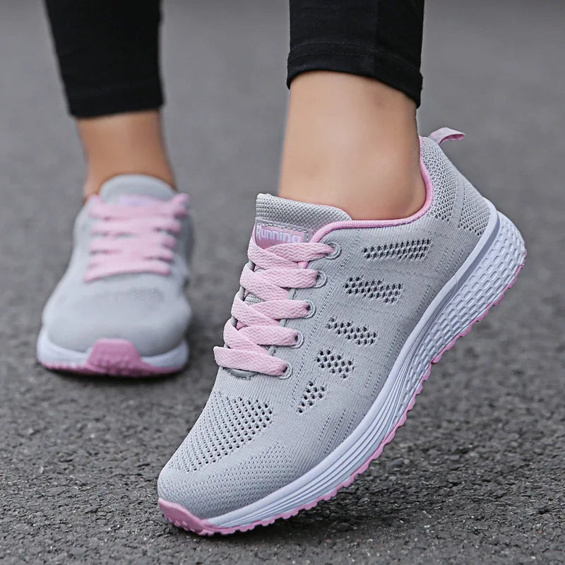 Zapatos informales para mujer, zapatillas planas de malla transpirables a la moda, zapatillas de deporte para mujer 2021, zapatos vulcanizados para gimnasio, calzado blanco para mujer
