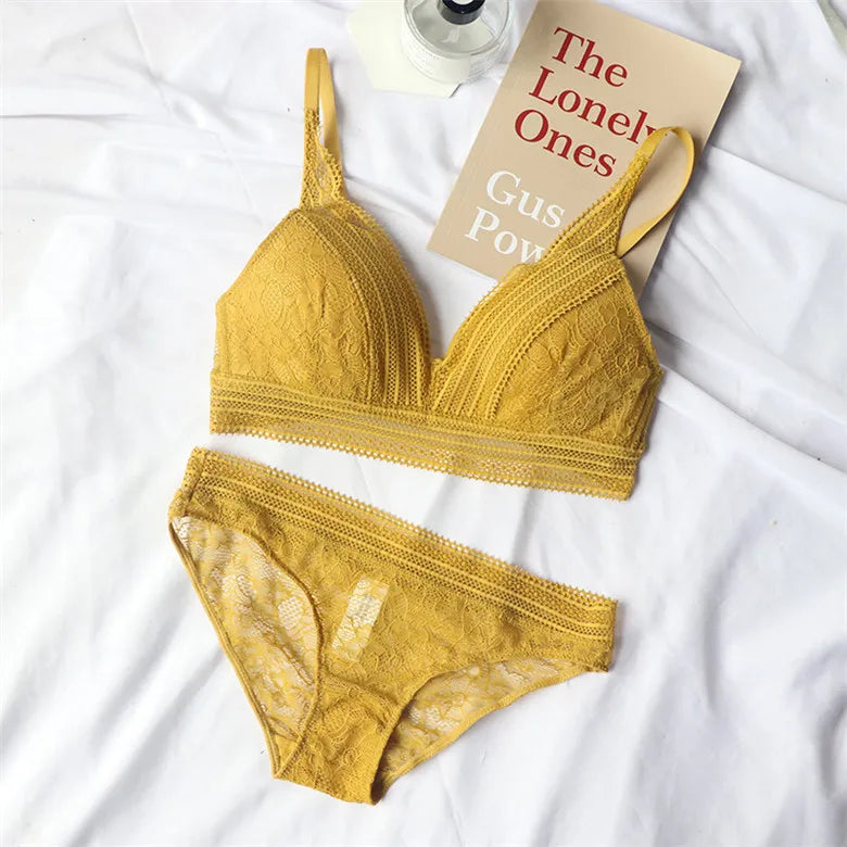 Conjunto de Bralette sin Aros con Copa Triangular de Encaje para Mujer