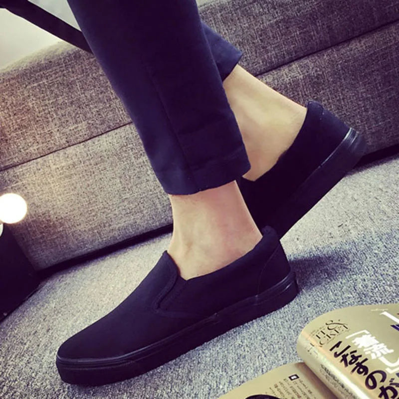 Zapatos sin cordones Cool Young Man Street calzado negro puro zapatos planos transpirables para hombre zapatos casuales de talla grande 45
