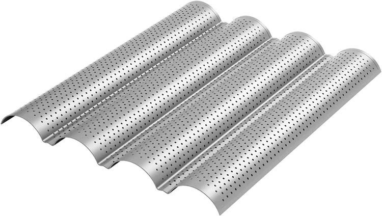 LMETJMA Pan para hornear pan francés perforado antiadherente, sartén Baguette de acero al carbono, pan francés, 4 pan ondulados, molde para hornear pan JT158