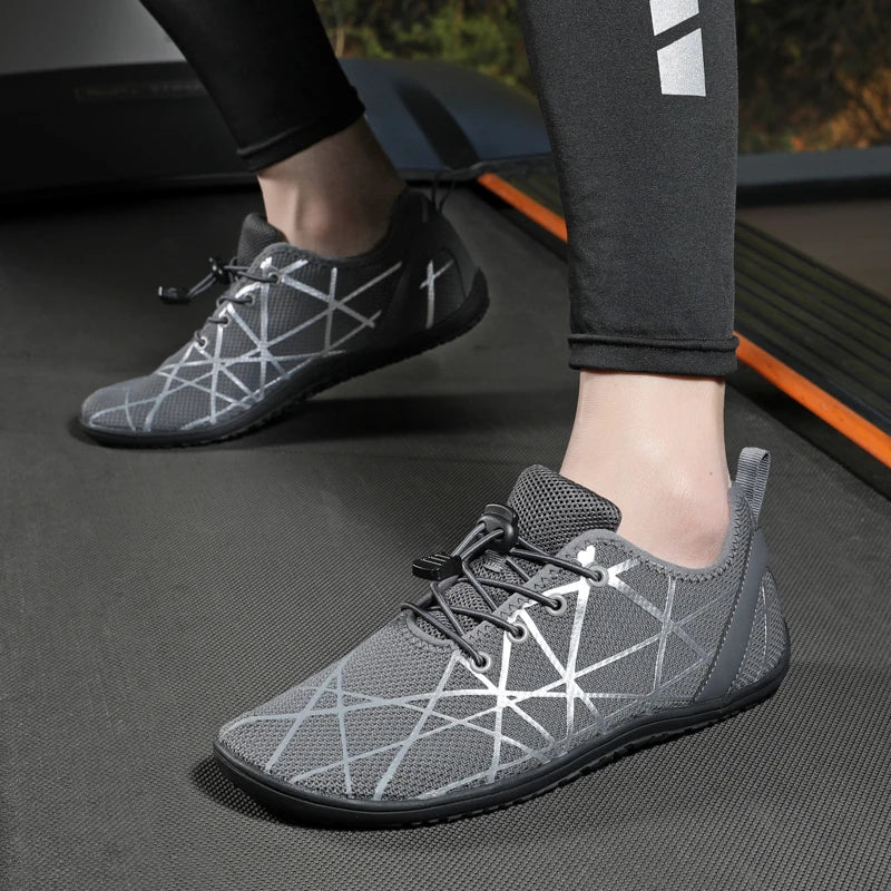 Zapatos informales transpirables para hombre, zapatos de agua ligeros antideslizantes Unisex, zapatos vulcanizados flexibles para mujer, zapatos de senderismo al aire libre 2025