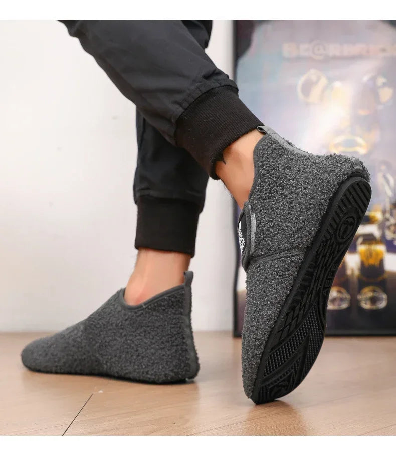 YRZL zapatos de algodón de invierno para hombre, zapatillas ligeras sin cordones cálidas, mocasines de algodón de felpa para dormitorio y hogar, zapatos cálidos de invierno para hombre