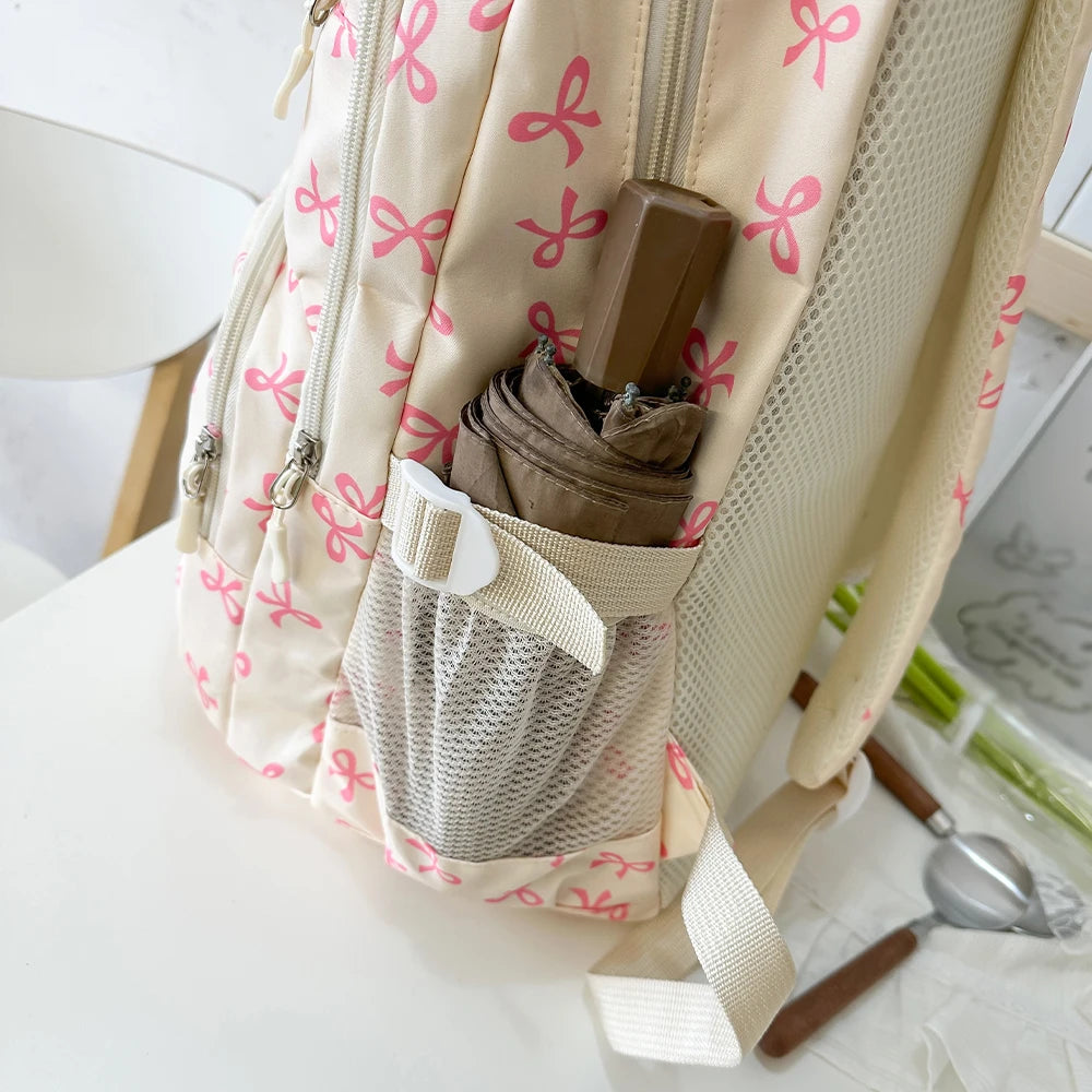 Set de 3 Piezas: Mochila Coreana con Estampado de Lazo
