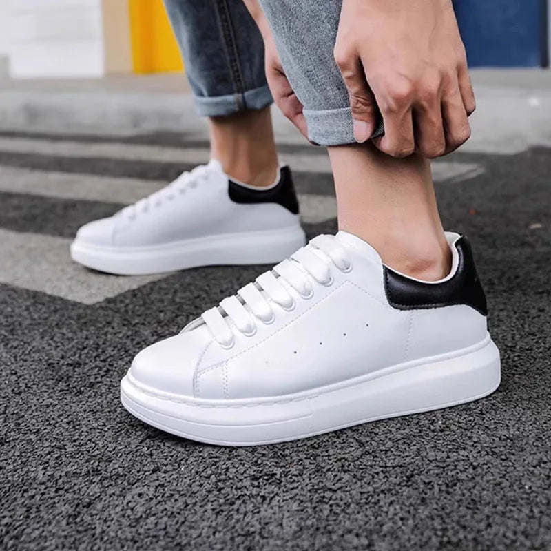 Zapatillas deportivas unisex con plataforma para hombre y mujer, para primavera y otoño, versátiles, a la moda, informales, blancas, de diseñador, con tacón oculto.