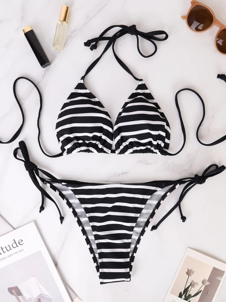 Conjunto de dos piezas de vendaje triangular para mujer, ropa de playa Sexy de verano a rayas en blanco y negro, traje de baño para playa, Bikini de estilo para mujer
