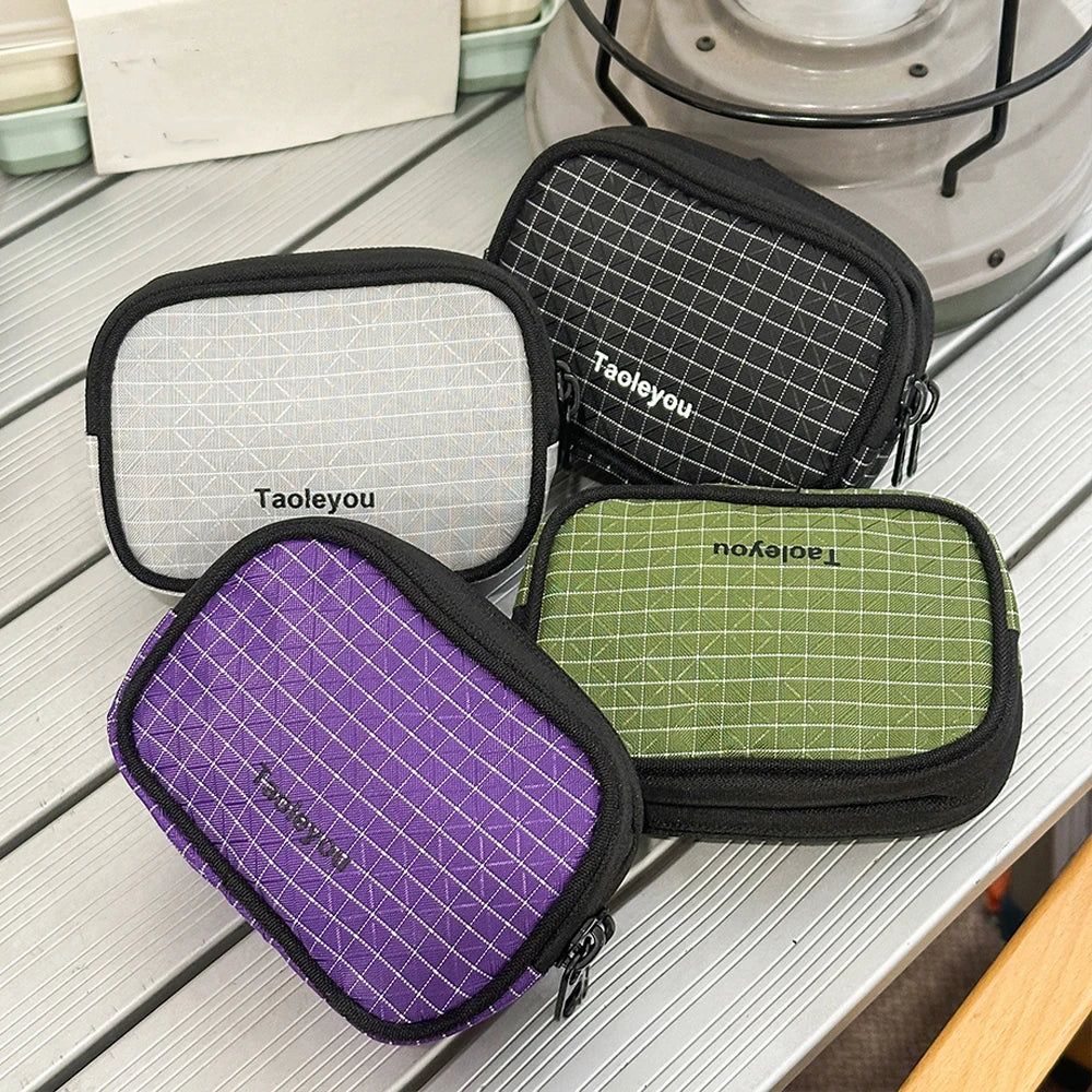 Bolso cruzado ligero de nailon para hombre, bolsa EDC con múltiples bolsillos, monedero para auriculares, bolso cuadrado pequeño para uso diario, viajes y trabajo