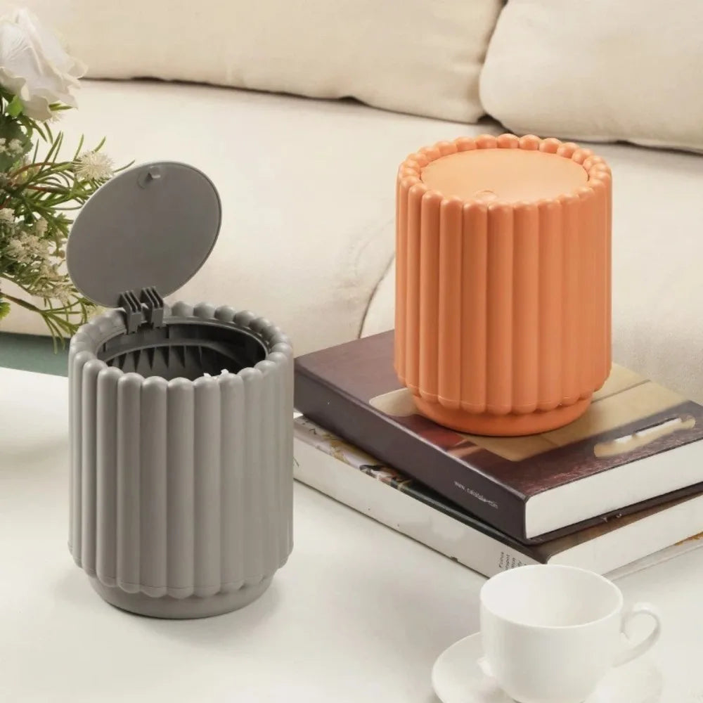Cubo de basura de escritorio con tapa abierta, cubo de basura con forma de girasol de gran apertura, cubo de almacenamiento de plástico antideslizante para oficina