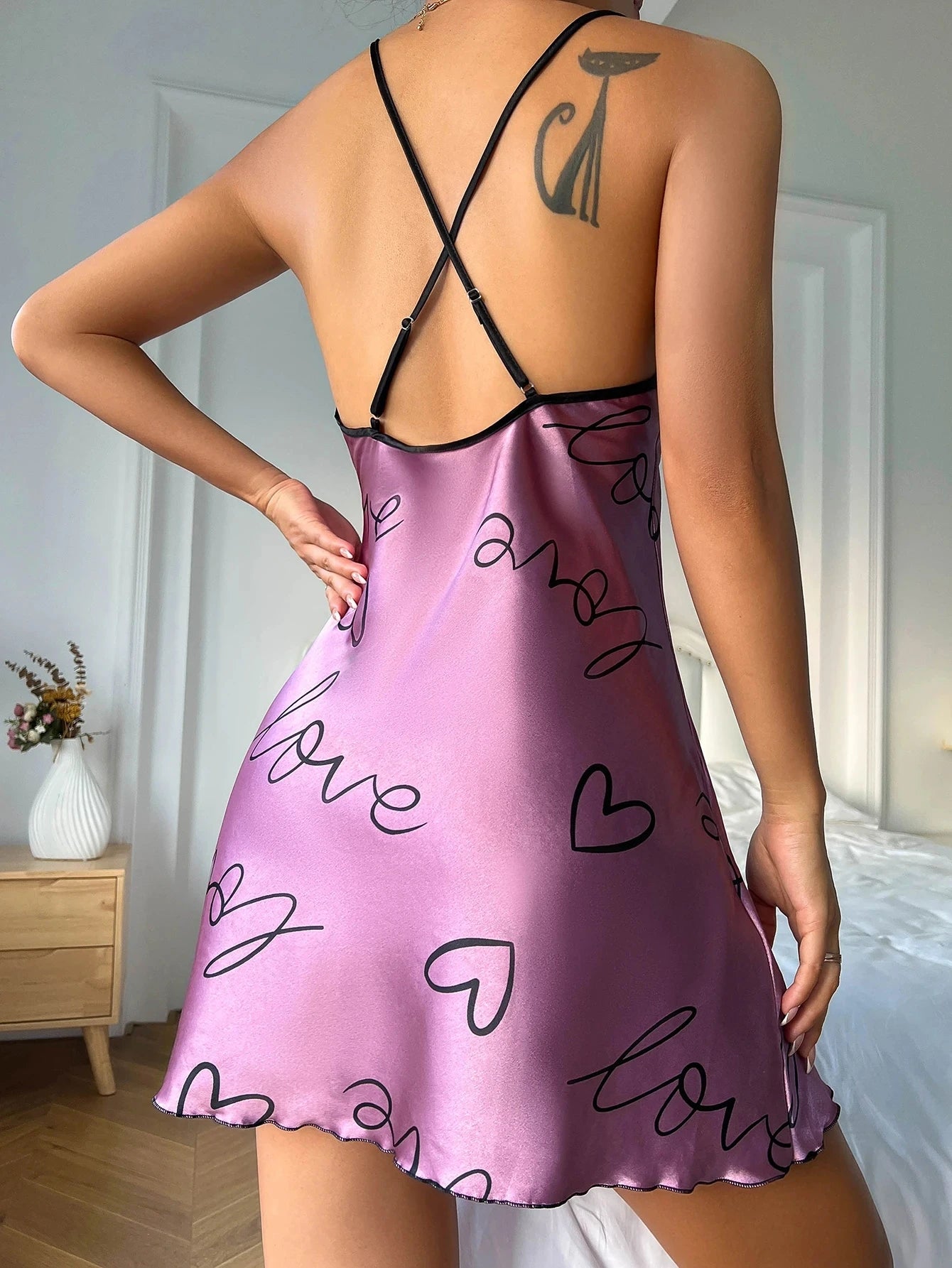 Camisón de Seda con Estampado de Letras y Corazones para Mujer