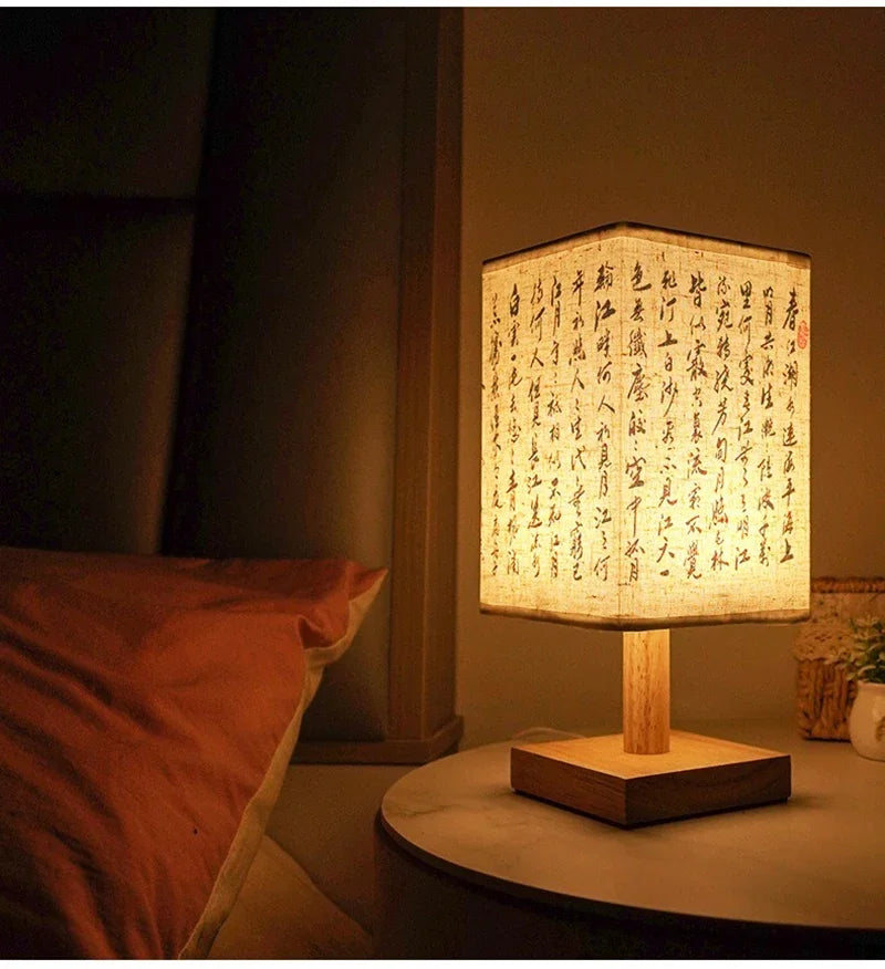 Lámparas de mesa de decoración LED, enchufe regulable Simple, luz nocturna, pantalla de tela, luces cuadradas para dormitorio, mesita de noche de estilo chino