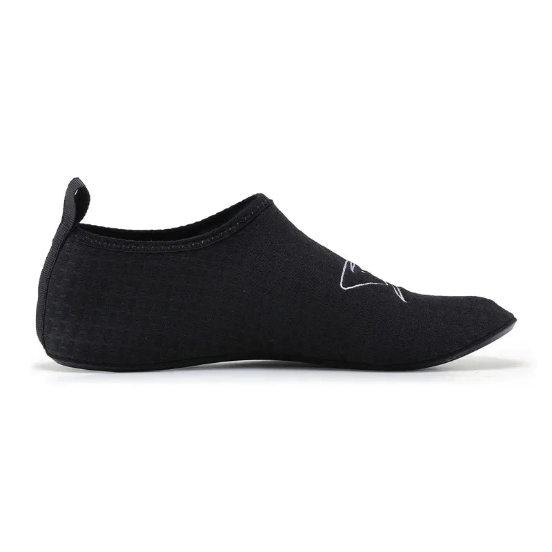 Zapatos acuáticos de secado rápido para hombre y mujer, zapatillas de playa ligeras, suaves y antideslizantes, talla Original 34-49, 2024