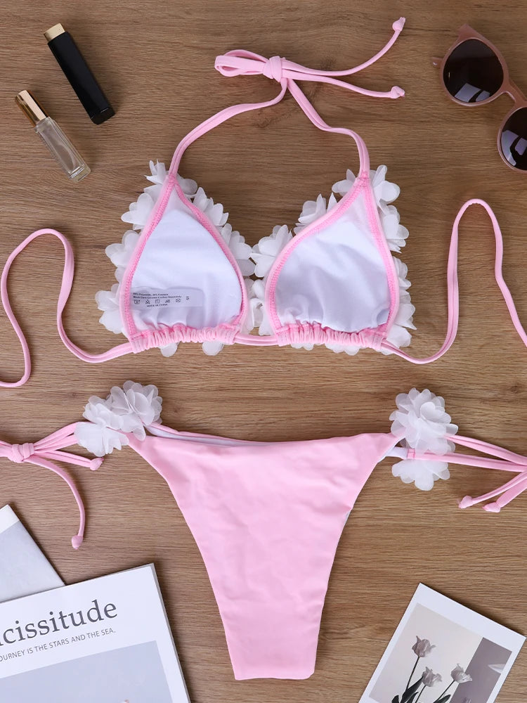 Bikini Rosa Hecho a Mano con Flores 3D, Cuello Cruzado y Parte Inferior Triangular para Senos Pequeños, Realza y Adelgaza
