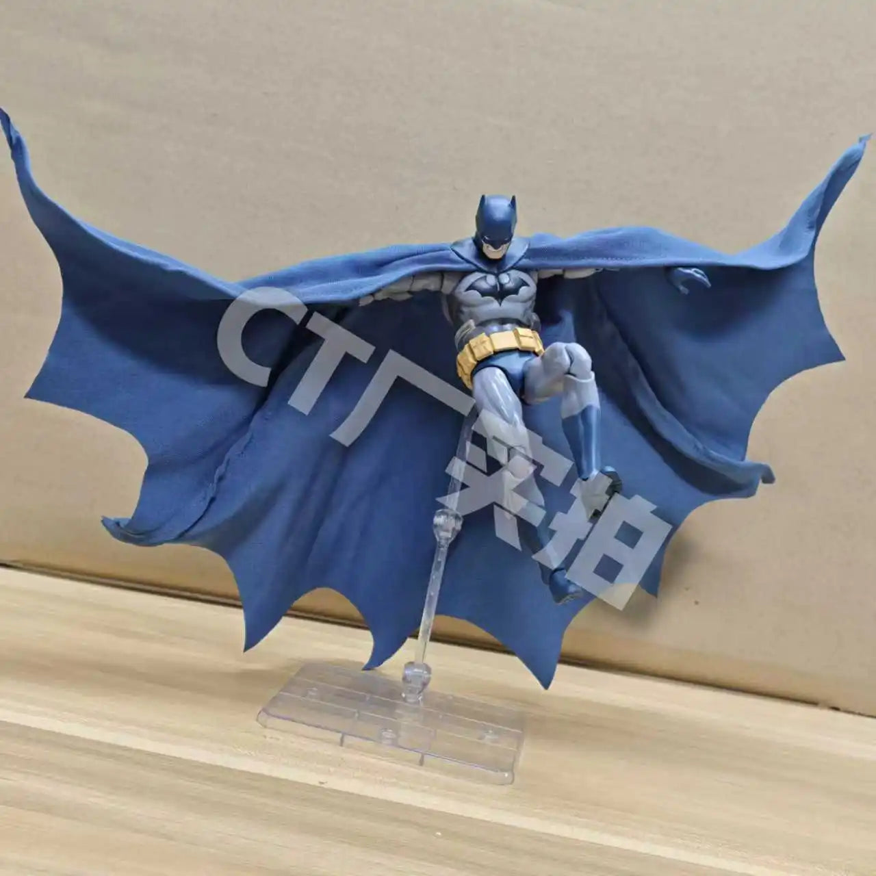 CT Toys Batman Figura Batman Mafex 105 Versión Azul Bat Man Figuras de Acción DC Liga de Justicia Hush Figurita Colección Regalos de Juguete