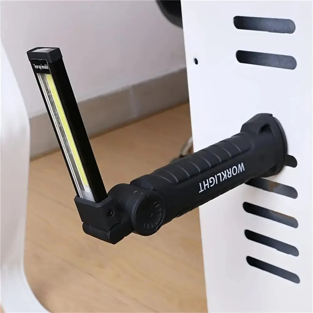 Linterna LED Recargable USB con Base Magnética y 5 Modos de Iluminación