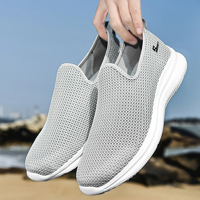 YRZL Zapatillas de deporte para hombre, zapatos informales transpirables Unisex, mocasines de malla antideslizantes para exteriores, zapatos de tenis ligeros a la moda para hombre