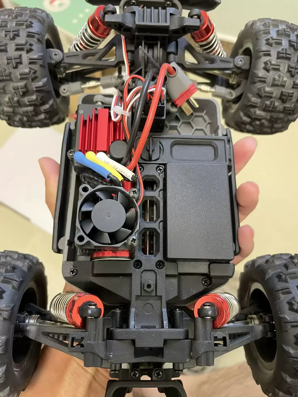 Auto RC MJX Hyper Go 1/16 Sin Escobillas 3S 4WD Alta Velocidad