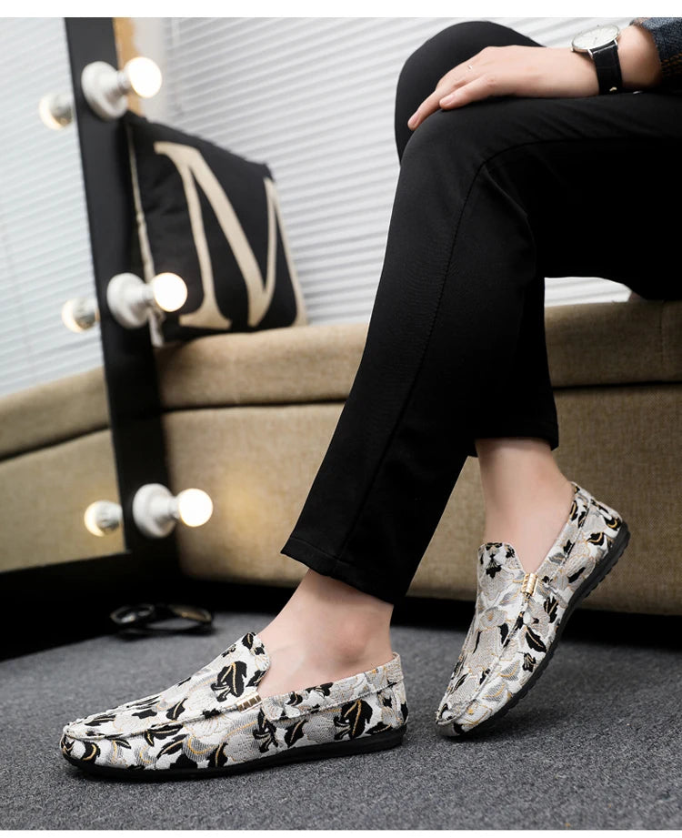 Zapatos Casuales Florales para Hombre | Estilo Mocasín Azul y Blanco