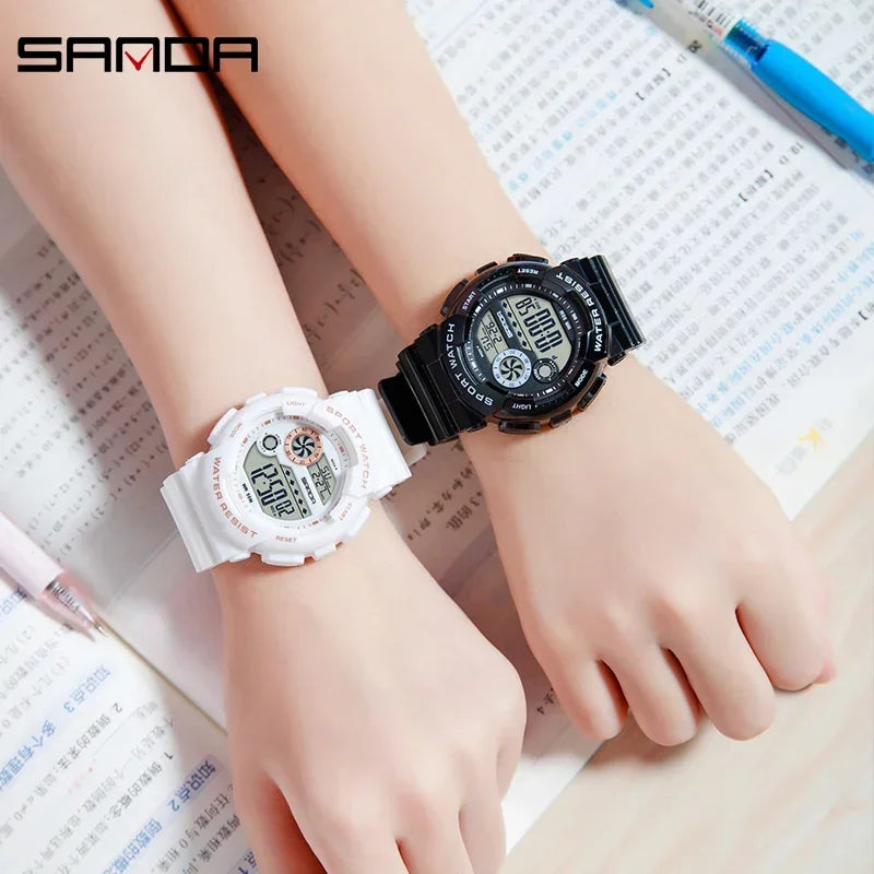 Reloj Digital LED SANDA Deportivo para Mujer