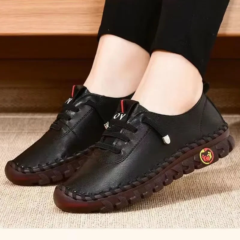 Zapatillas Mocasín de Cuero para Mujer con Cordones