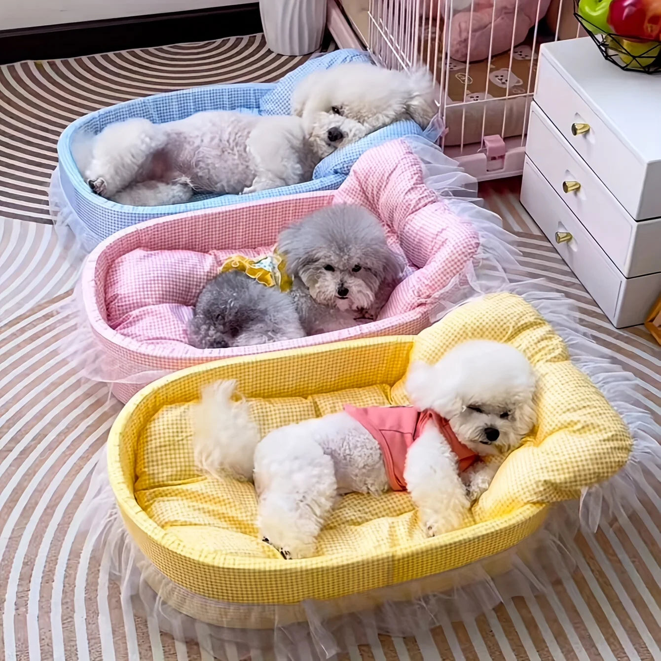 Cama de Princesa para Mascotas - Felpa Ovalada con Encaje para Perros y Gatos