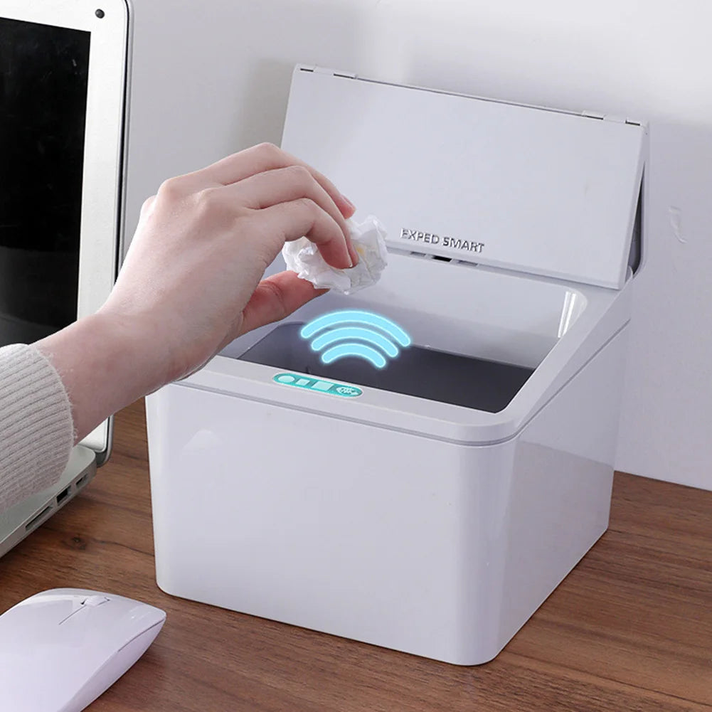 Papelera automática de escritorio con sensor por inducción, recargable USB, 4 L