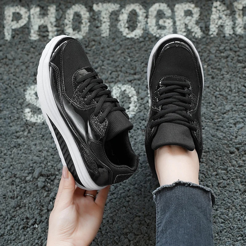 Zapatos deportivos de malla plana para mujer, calzado deportivo cómodo y transpirable con cordones, a la moda, para primavera y otoño