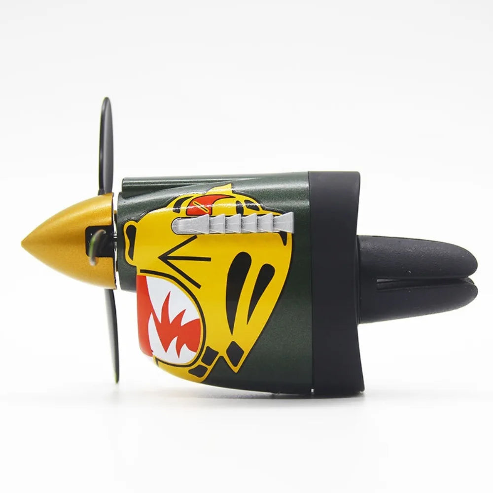 P-40 Warhawk Auto Interior pequeño adorno avión de combate diseño difusor de Perfume con hélice giratoria para fragancia de coche