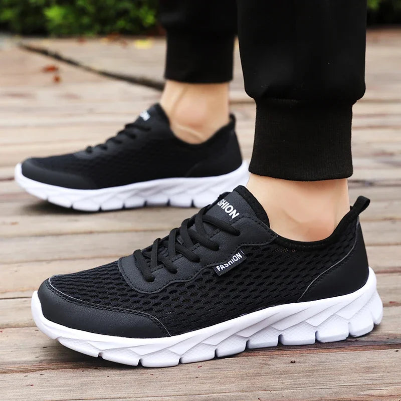 YRZL nuevas zapatillas de correr para hombre, zapatos deportivos transpirables, peso ligero, moda de verano, zapatillas transpirables de talla grande 38-48 para hombre