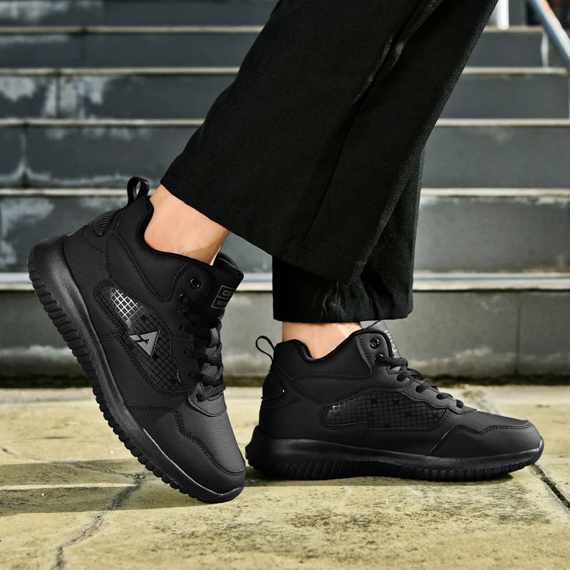 Zapatos de Chef para las cuatro estaciones, suela suave, antideslizantes, impermeables, a prueba de aceite, zapatos de trabajo de cocina, zapatillas ligeras informales de moda de talla grande para hombre