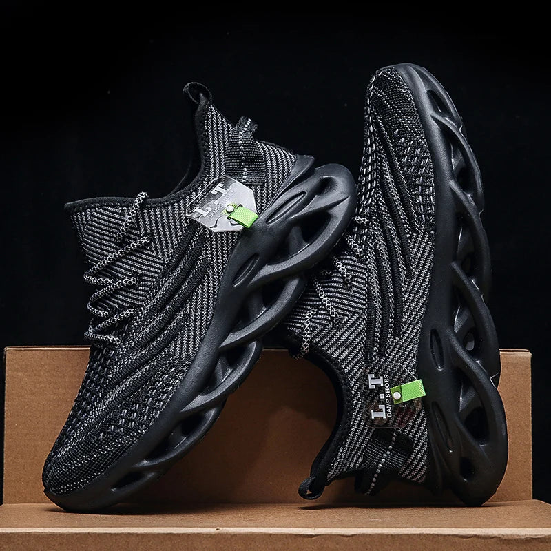 Zapatillas de correr transpirables para hombre, zapatos informales con plataforma a la moda, zapatillas de deporte antideslizantes ligeras de malla para exteriores, tenis negros para trabajo