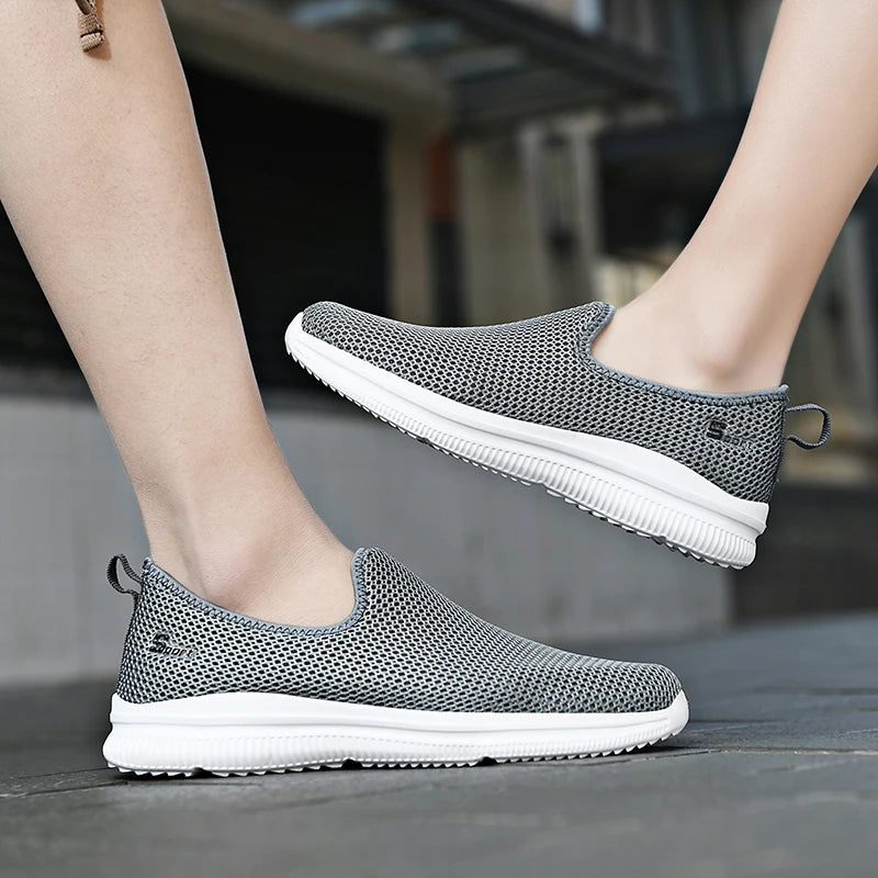 YRZL Zapatillas de deporte para hombre, zapatos informales transpirables Unisex, mocasines de malla antideslizantes para exteriores, zapatos de tenis ligeros a la moda para hombre