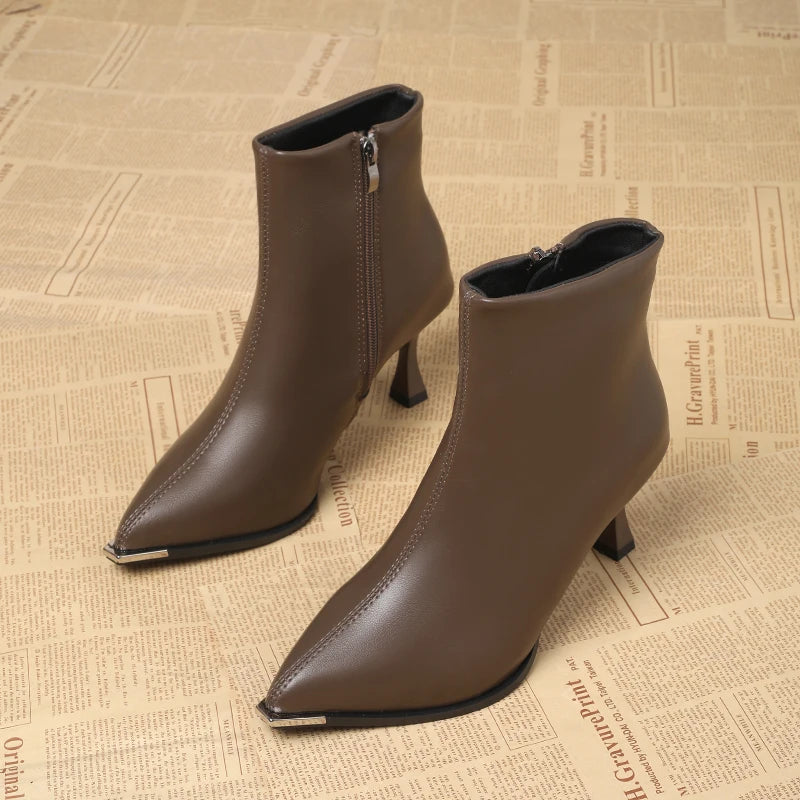 Botas cortas de tacón alto con punta estrecha para mujer, botines de cuero suave con efecto adelgazante, tacones altos elegantes y elegantes, moda de invierno