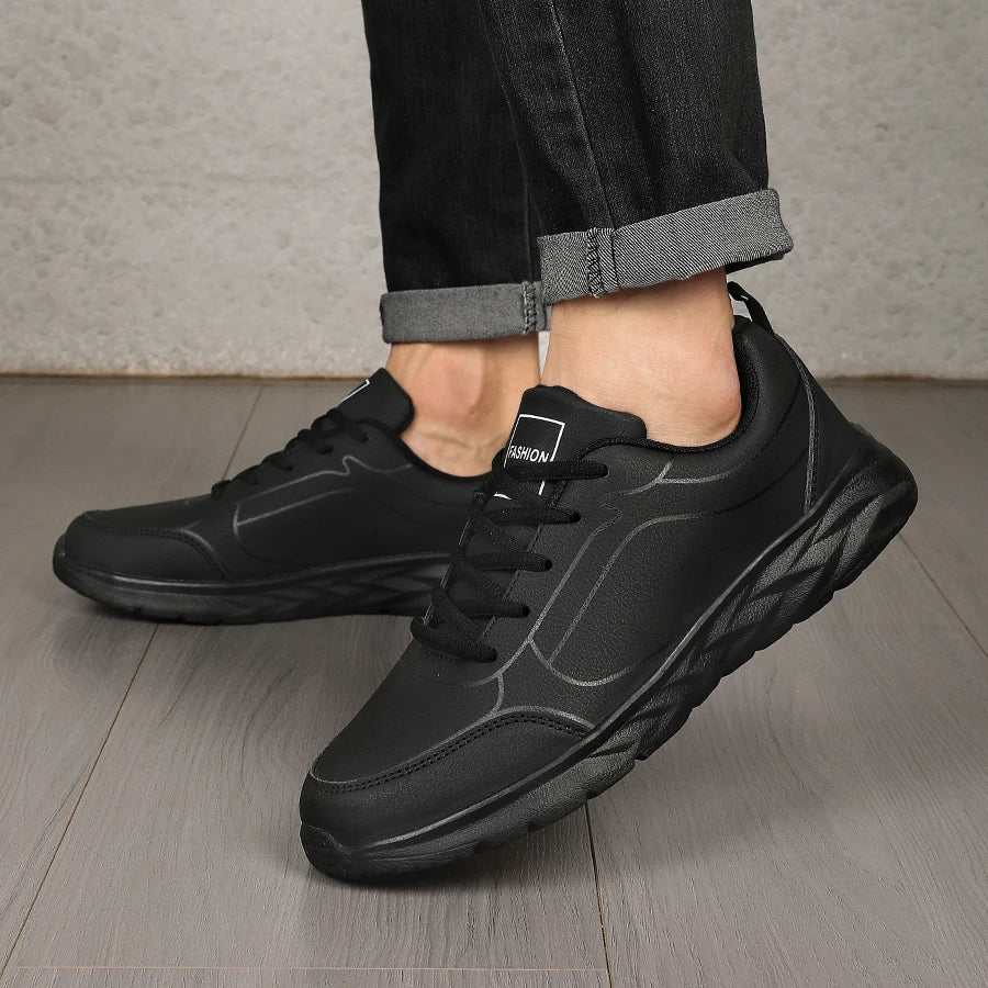 Zapatos para correr a la moda para hombre, zapatillas cálidas de invierno para hombre, zapatos antideslizantes para caminar para hombre, zapatos informales de cuero con cordones suaves 39-47 2024