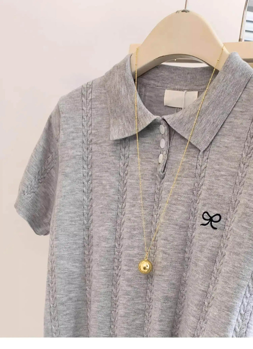 Camiseta de Punto con Cuello Polo y Bordado de Lazo, Manga Corta para Mujer