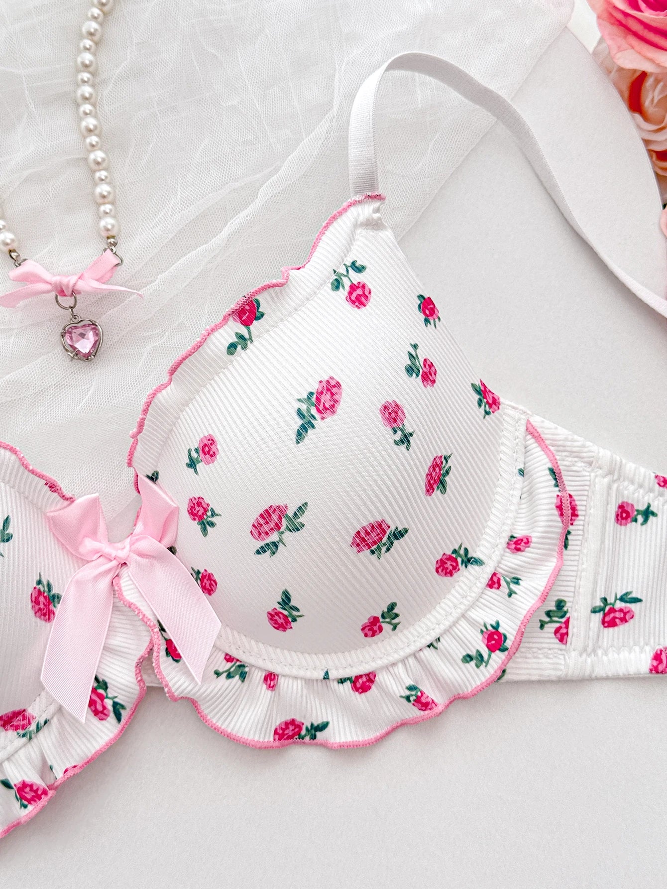 Conjunto de Ropa Interior con Estampado Floral