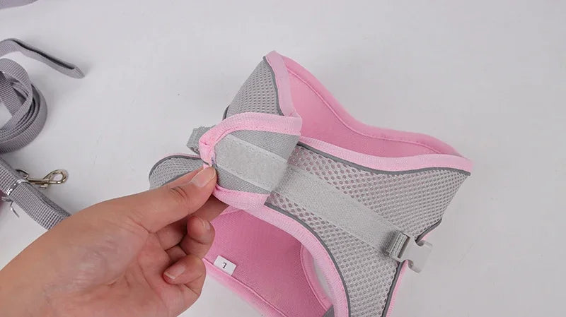 Arnés Chaleco Ajustable para Perros y Gatos con Correa Reflectante