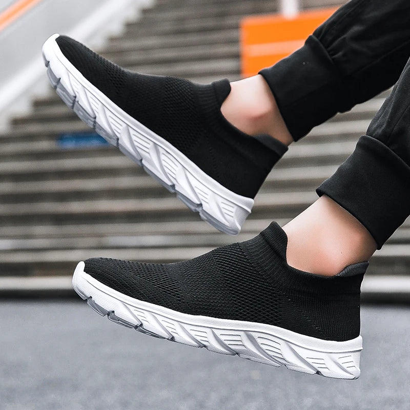 Zapatos informales transpirables para hombre, zapatos vulcanizados sin cordones, zapatillas informales ligeras para hombre, zapatos planos antideslizantes suaves, mocasines para exteriores
