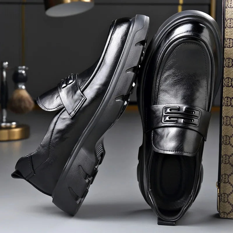 Mocasines de cuero para hombre con barra metálica, suela antideslizante