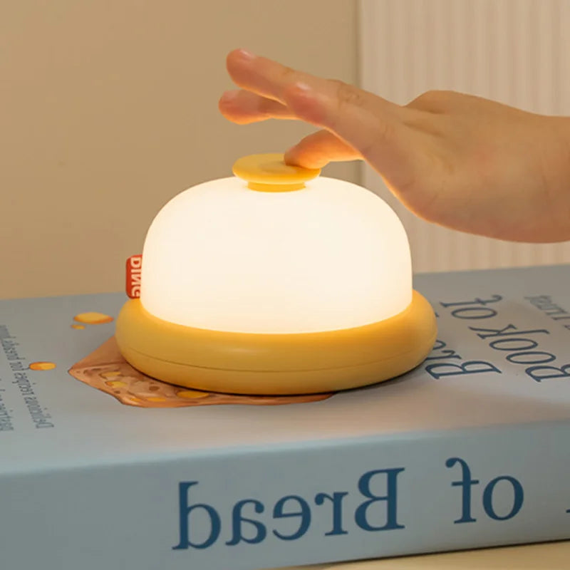 Luz nocturna Kawaii, bonita lámpara decorativa de escritorio, luz nocturna para bebé, lámpara de noche portátil, recargable por USB, regalo de cumpleaños para niños