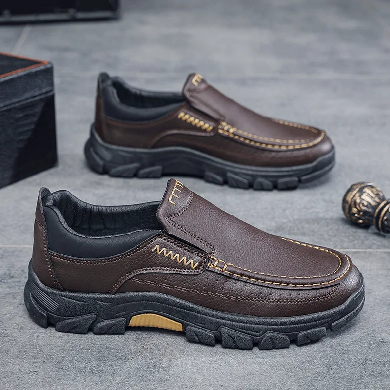 Nuevos zapatos informales para hombre de primavera y otoño, zapatos británicos para papá de mediana edad, zapatos de cuero de negocios a la moda