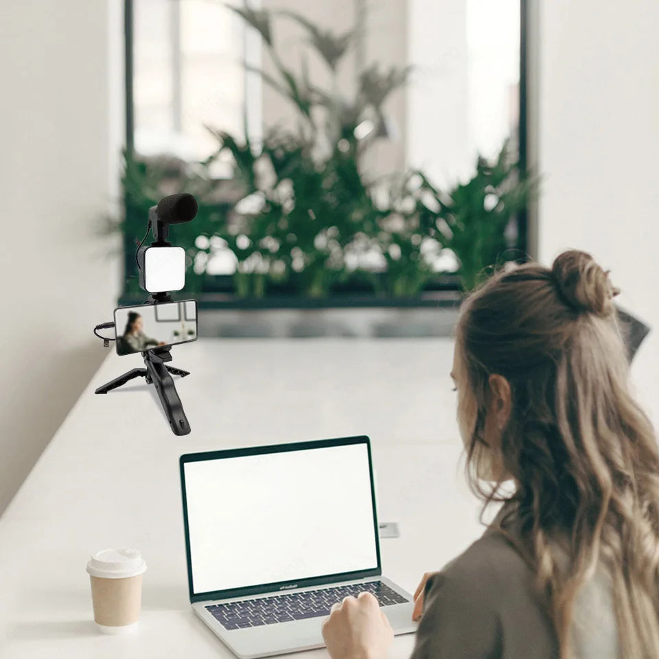 Soporte para teléfono móvil, iluminación de fotografía, Kit de vídeo para Smartphone, micrófono LED, trípode para Selfie, mango de grabación, soporte estabilizador portátil