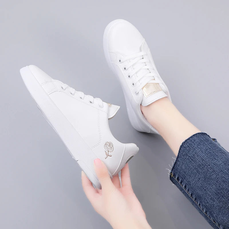 Zapatillas Bordadas con Flores para Mujer | Cuero PU Transpirable