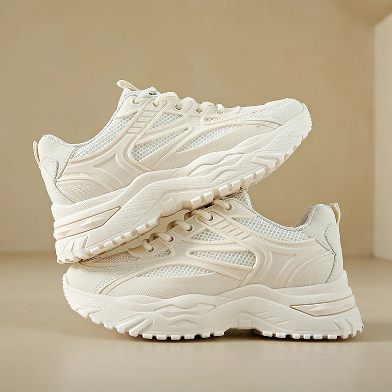 Zapatillas blancas para mujer, nuevas de cuero 2023, zapatillas gruesas, zapatos deportivos para mujer, zapatos vulcanizados de tenis gruesos, zapatos de plataforma de cesta