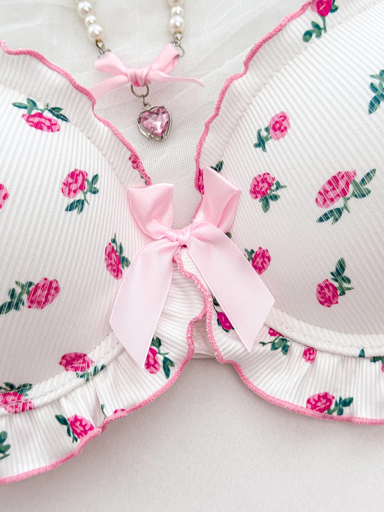 Conjunto de Ropa Interior con Estampado Floral
