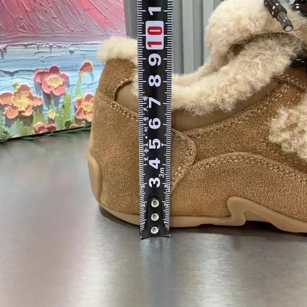 Zapatos planos informales para mujer, zapatillas de deporte Fad Soprt, invierno, mantienen el calor, algodón de felpa, tendencia de diseñador con cordones, 2025