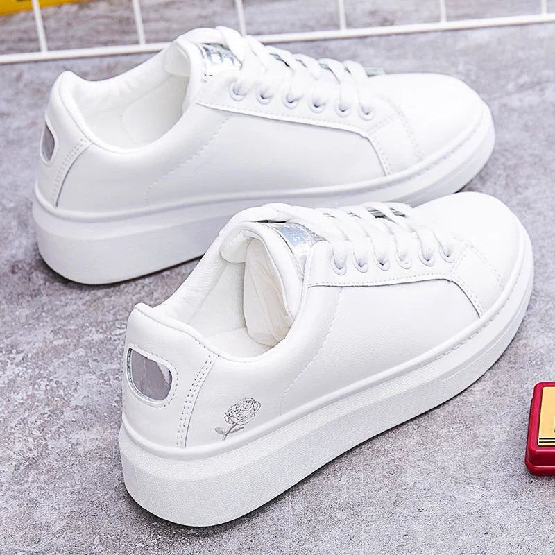 Zapatillas Bordadas con Flores para Mujer | Cuero PU Transpirable