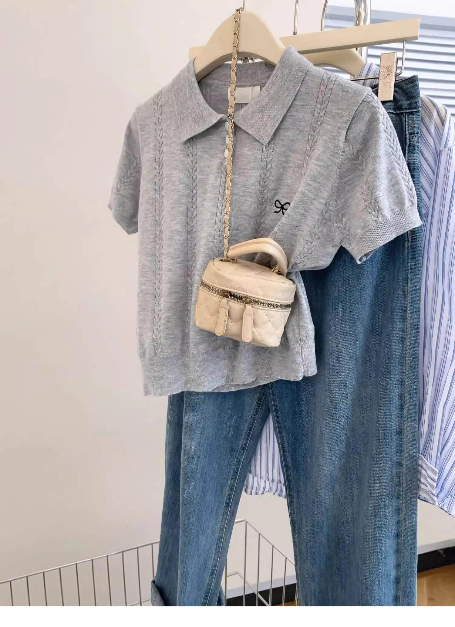 Camiseta de Punto con Cuello Polo y Bordado de Lazo, Manga Corta para Mujer