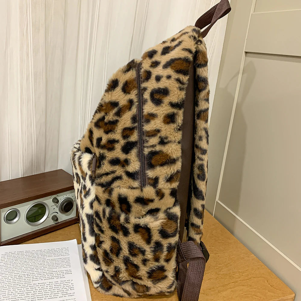 Mochila Japonesa de Primavera y Verano con Estampado de Leopardo y Parches de Felpa, Mochila para Computadora, Estilo Universitario