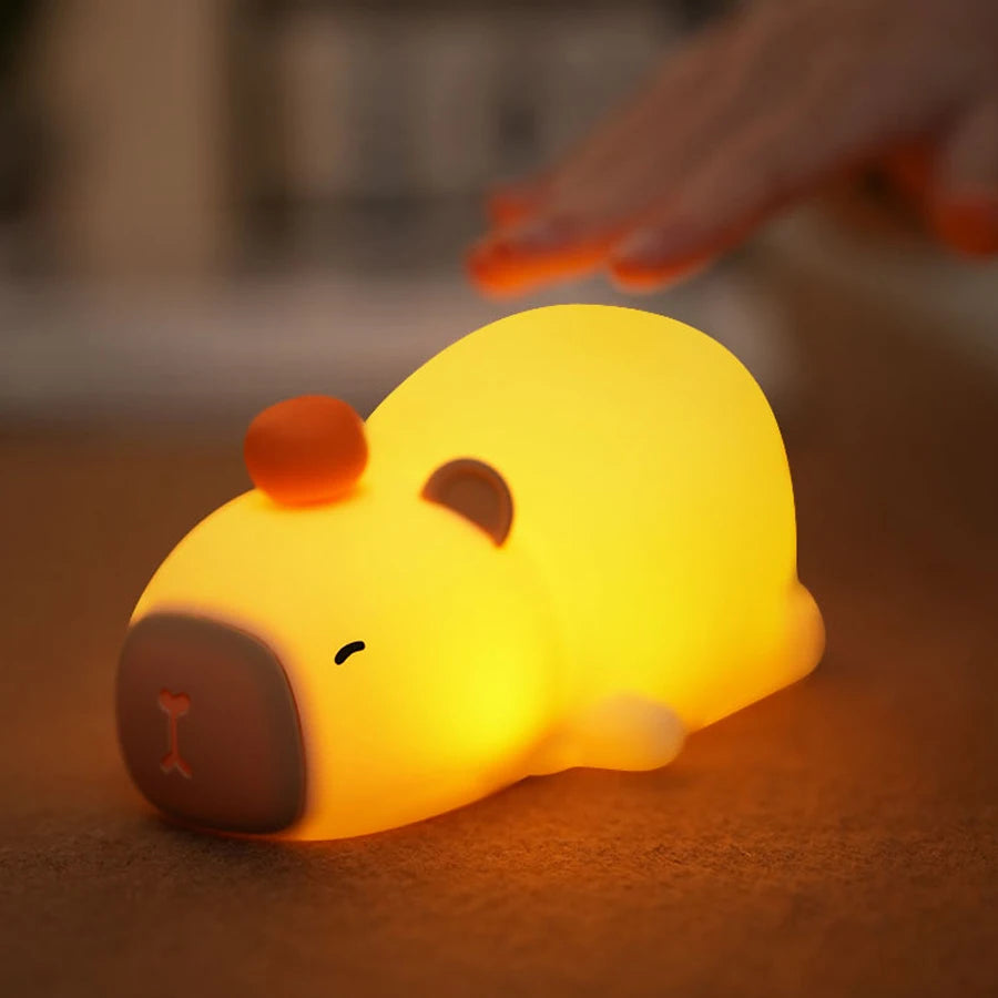 Luz nocturna de capibara, bonita lámpara de silicona, lámpara LED con Sensor táctil, lámpara suave RGB, luz nocturna para niños, decoración de escritorio para dormitorio, regalo